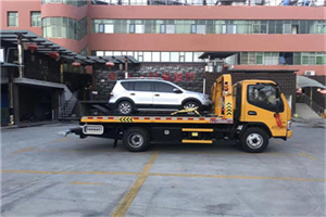 得荣汽车紧急补胎换胎救援